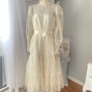 Pristine Edwardian style 1970s vintage wedding dress lace cottagecore gown